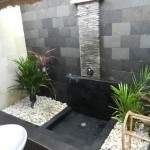 Scallywags Mango Villa outdoor bathroom
